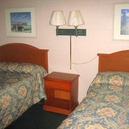 Sleep-Ees Inn, Saginaw & Frankenmuth Habitación foto